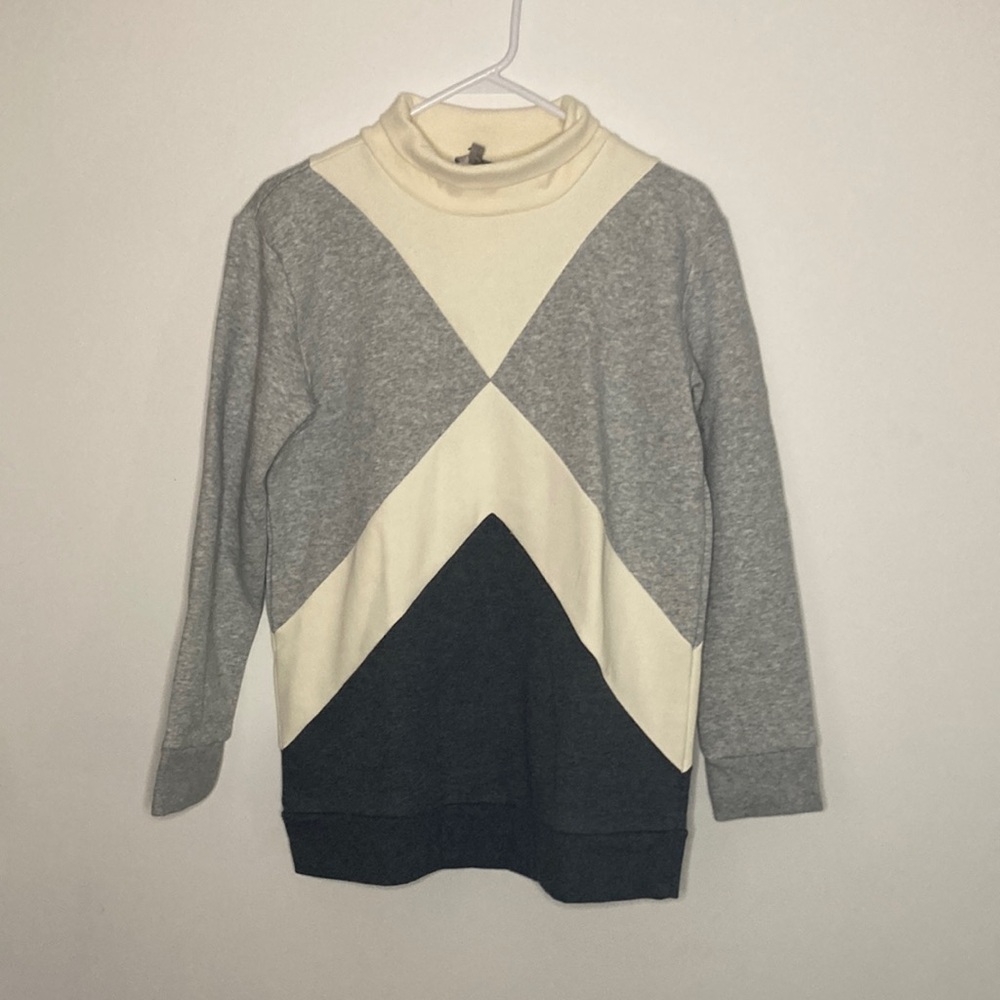 NWT Talbot's Gray Cream Soft Geometric Turtleneck Sweater Size Small